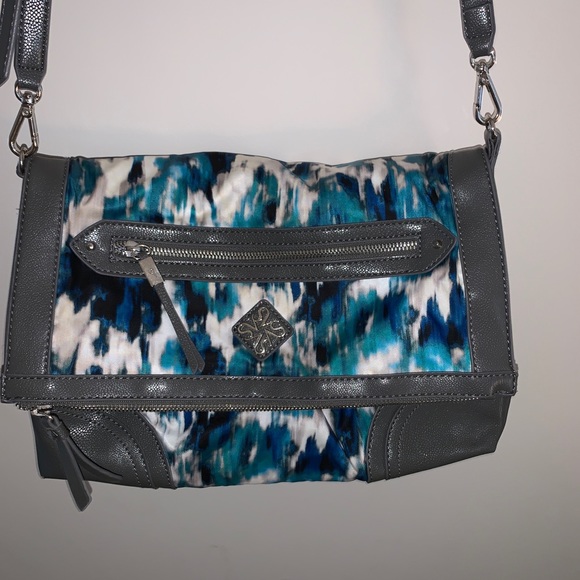 Simply Vera Vera Wang Aurora Fold-Over Crossbody Bag ColorDigital Blue - Picture 4 of 9